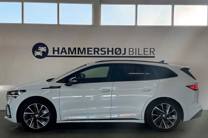 Hvid Skoda Enyaq fra 2023