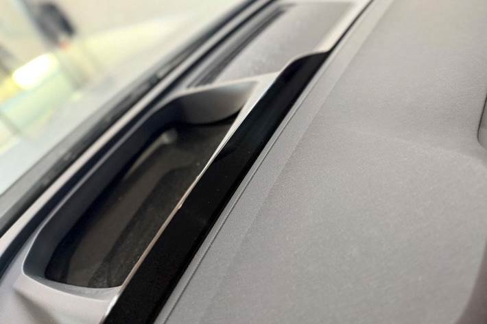 Hvid Skoda Enyaq fra 2023