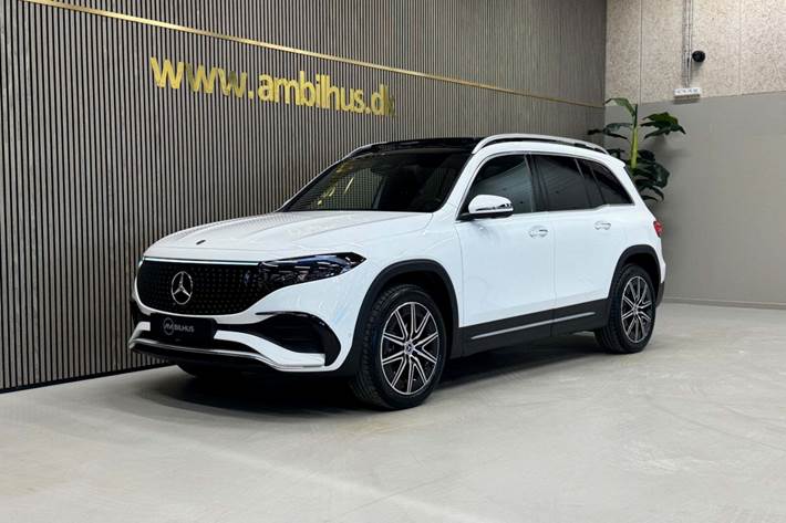 Hvid Mercedes EQB250+ fra 2025 set udefra