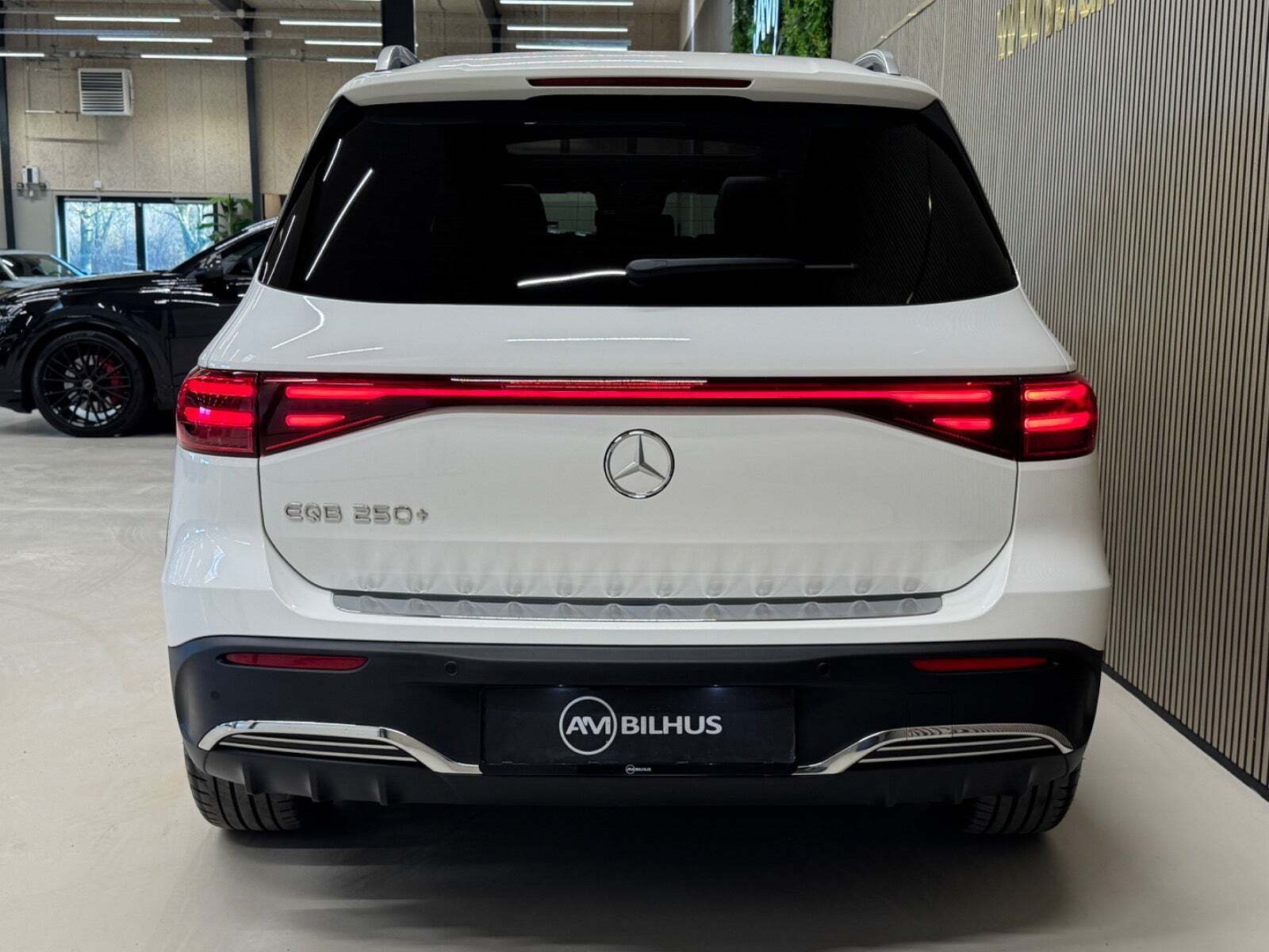 Mercedes EQB250+ AMG Premium