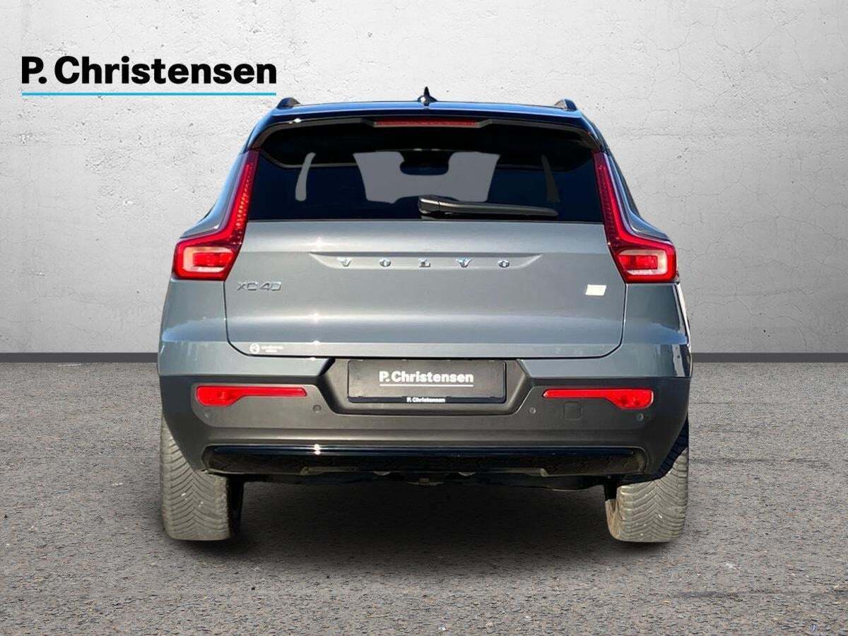 Volvo XC40 P6 ReCharge Core