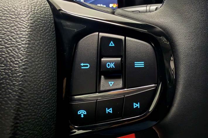 Hvid Ford E-Transit Custom 320S fra 2026