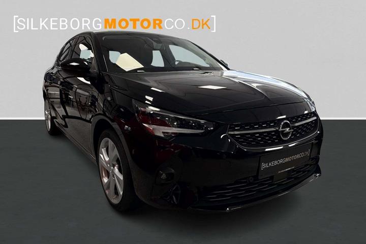 Sort Opel Corsa fra 2020