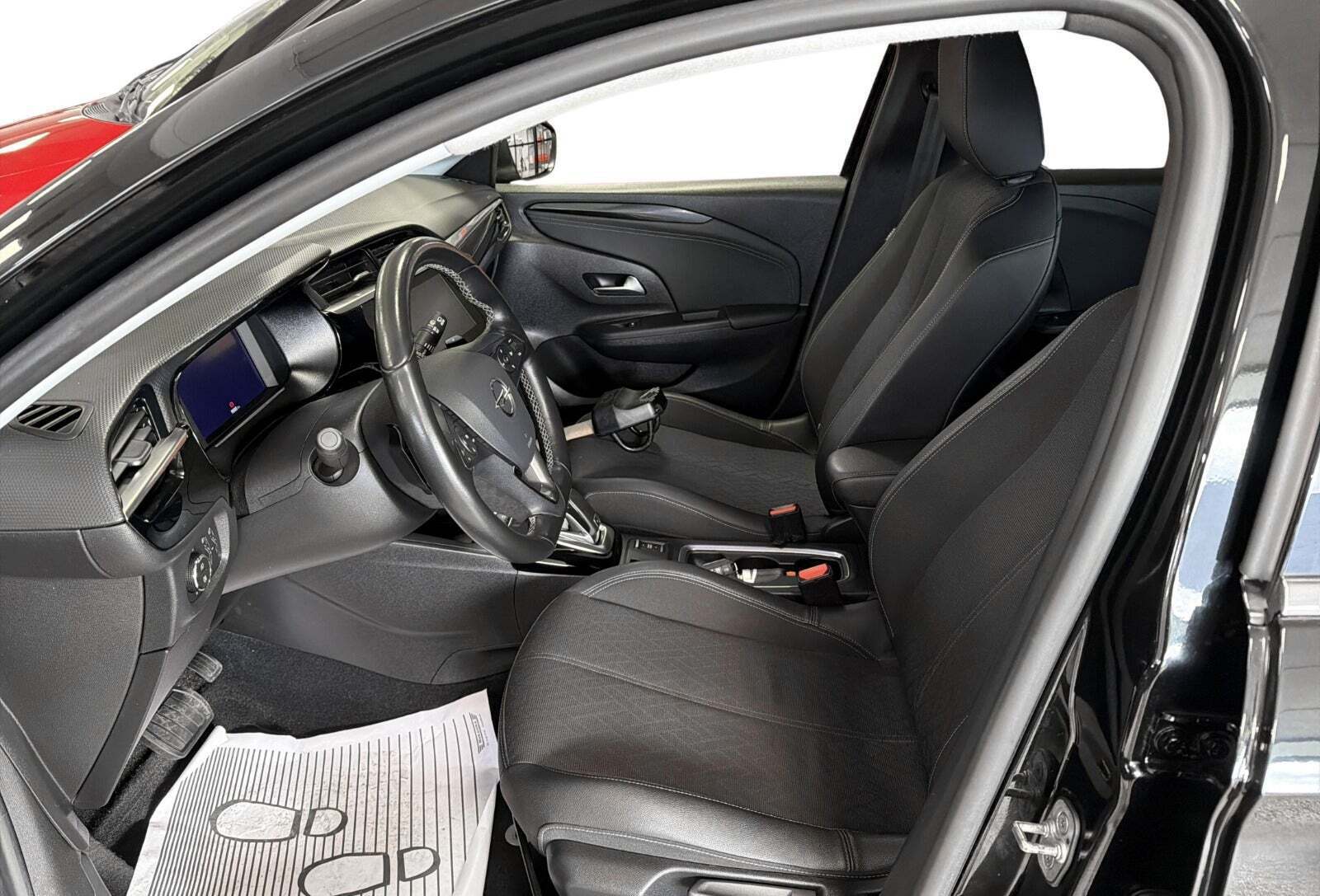 Sort Opel Corsa fra 2020