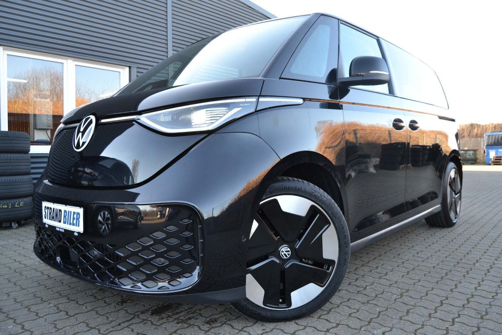 Sort VW ID.Buzz fra 2023