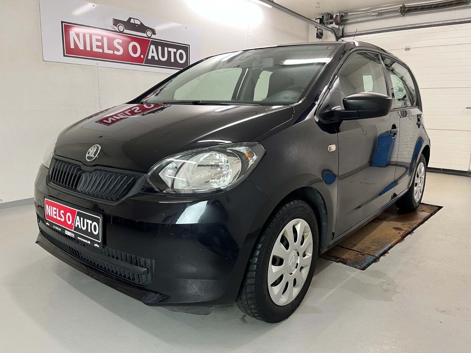 Sort Skoda Citigo fra 2014