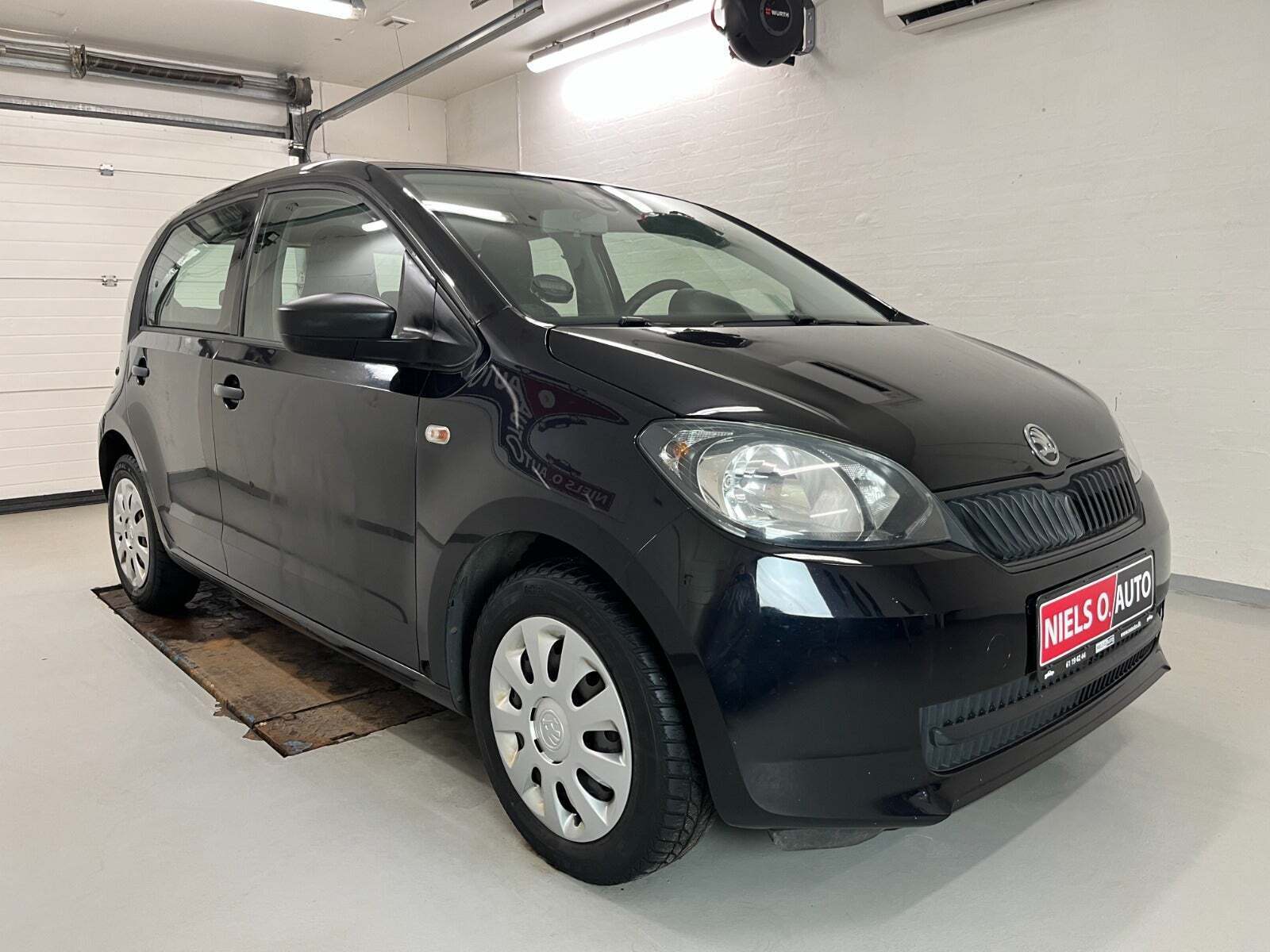 Sort Skoda Citigo fra 2014
