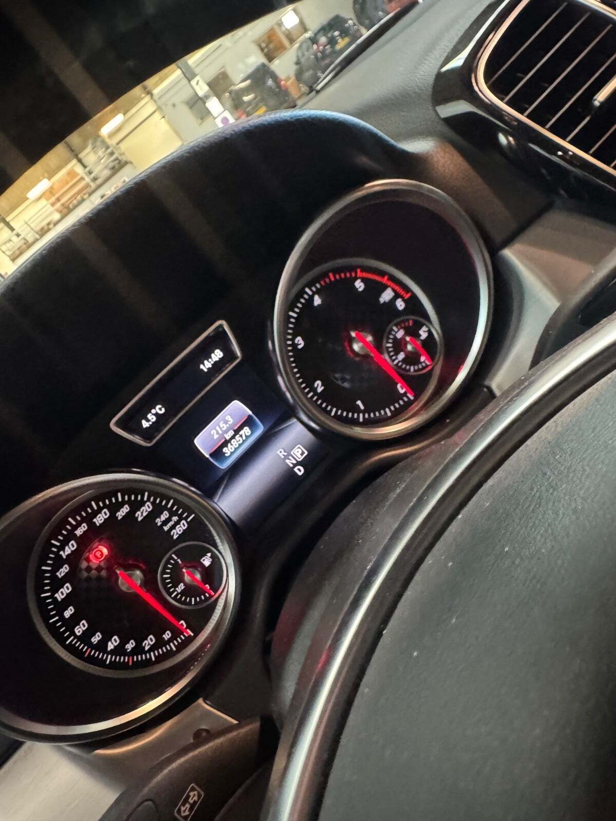 Sort Mercedes GLE350 d fra 2016