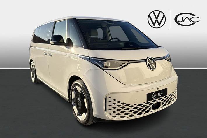 Hvid VW ID.Buzz fra 2025 set udefra