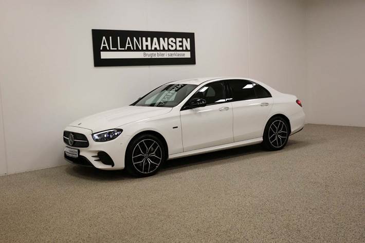 Hvid Mercedes E300 e fra 2021