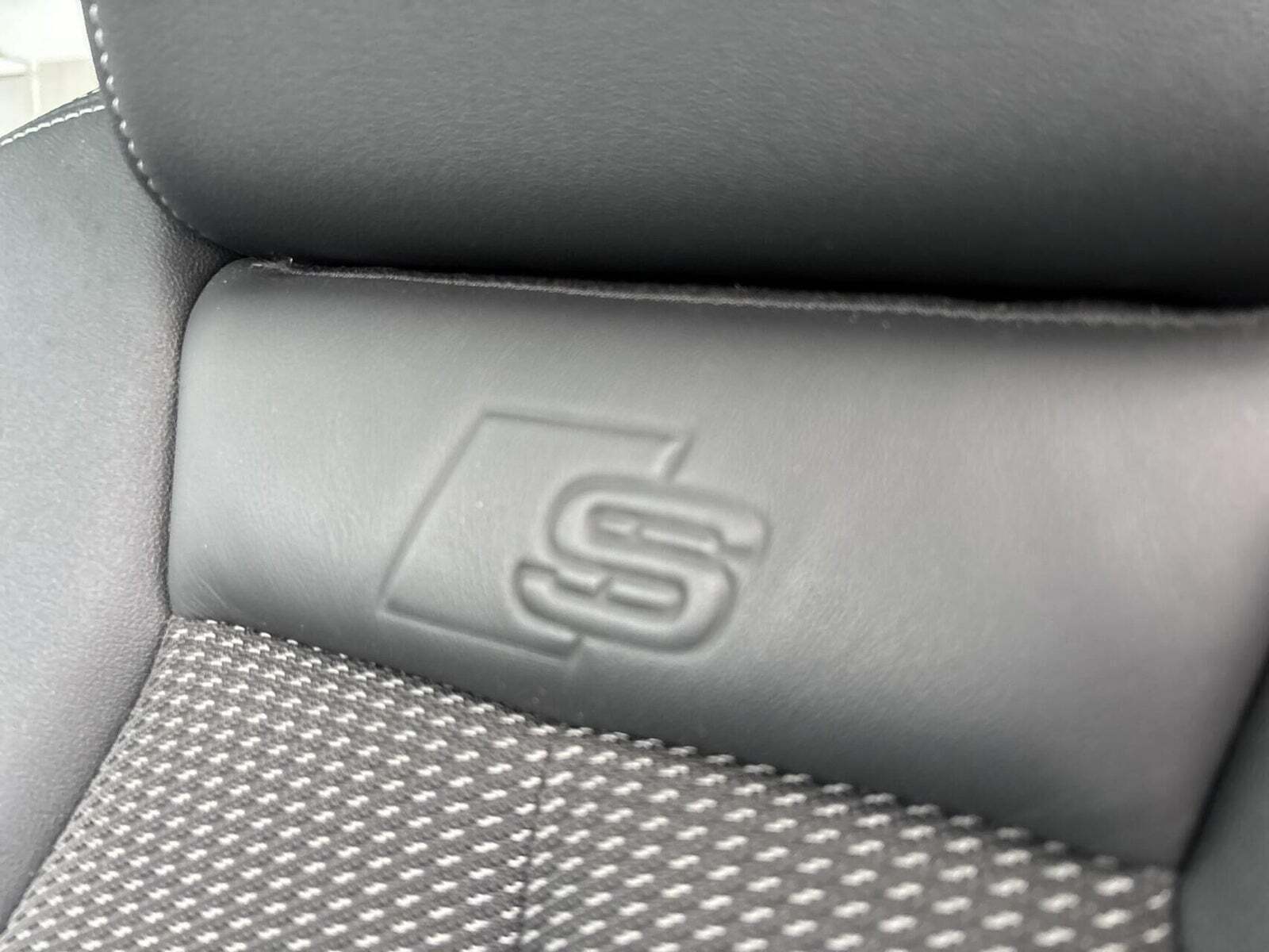 Sort Audi Q4 e-tron fra 2023