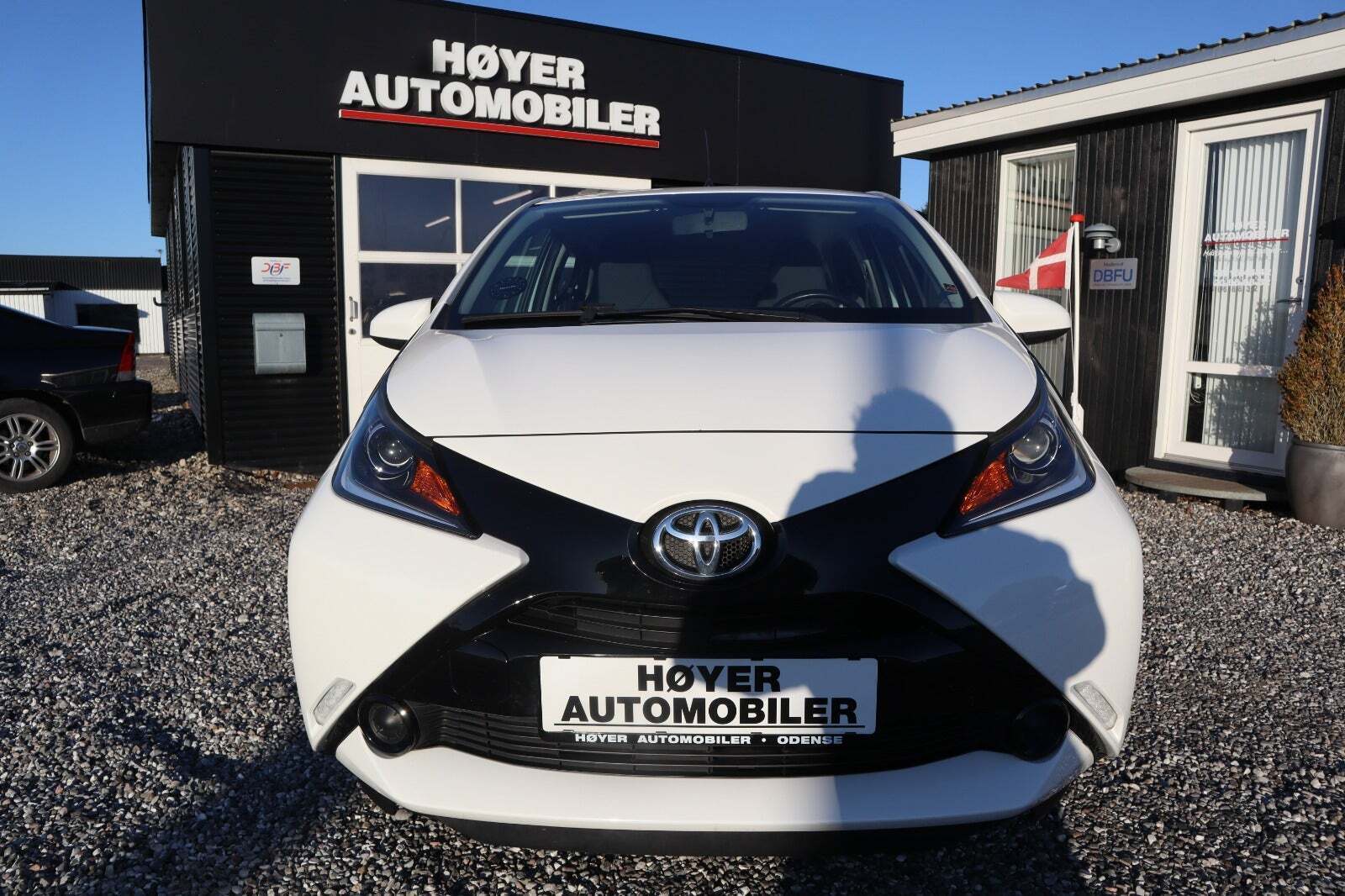 Hvid Toyota Aygo fra 2016