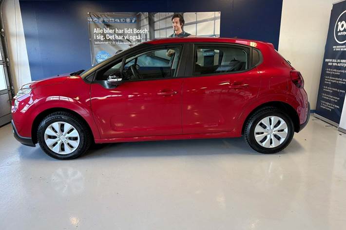 Rød Citroën C3 fra 2018