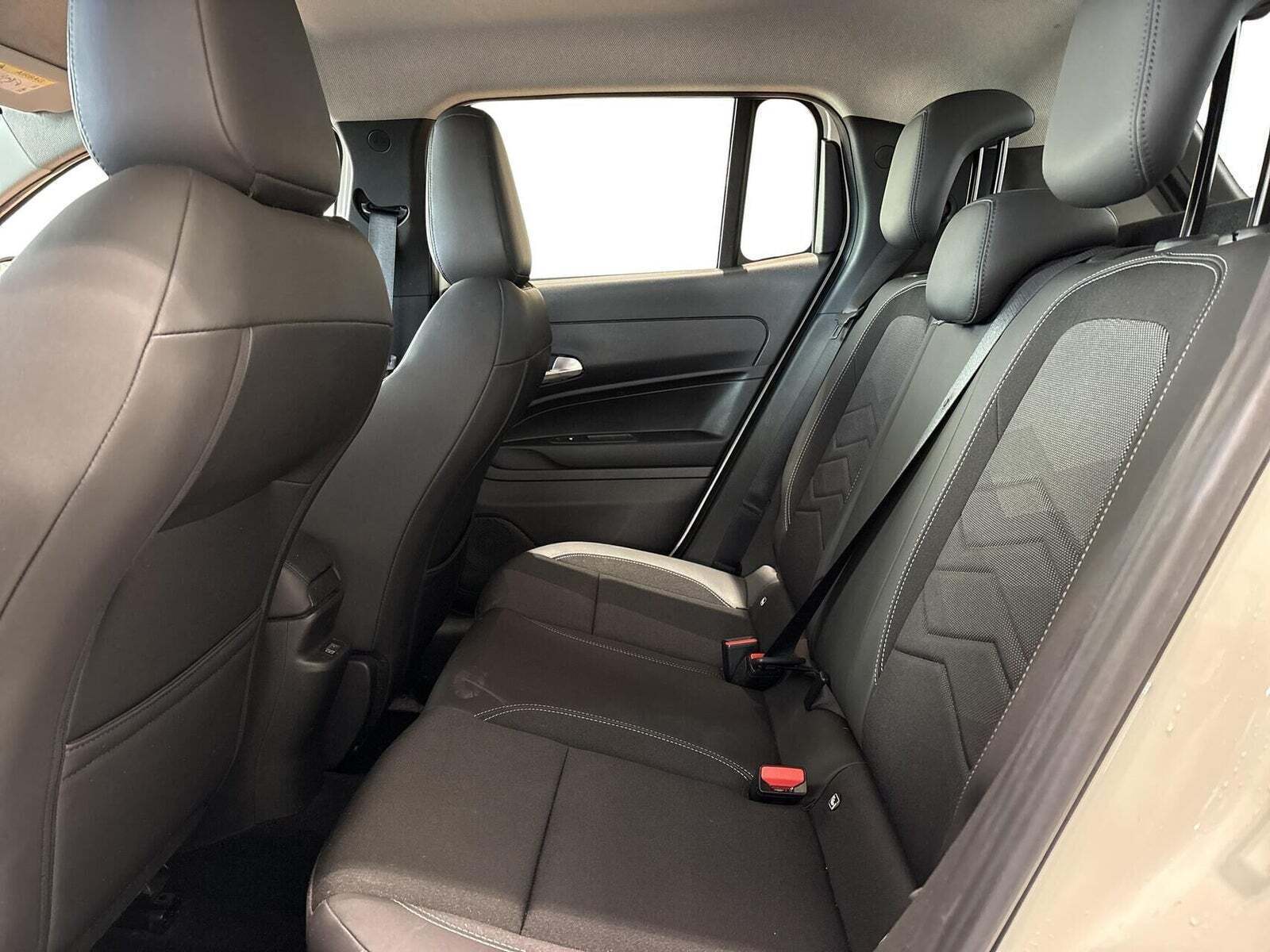 Jeep Avenger 54 Altitude