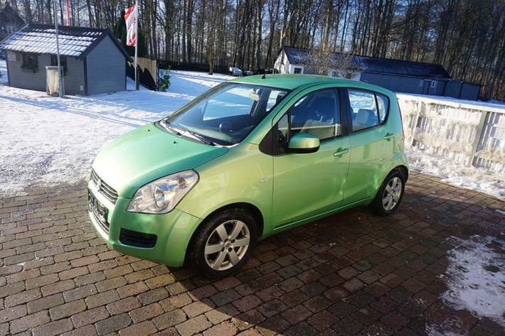 Grøn Suzuki Splash fra 2009