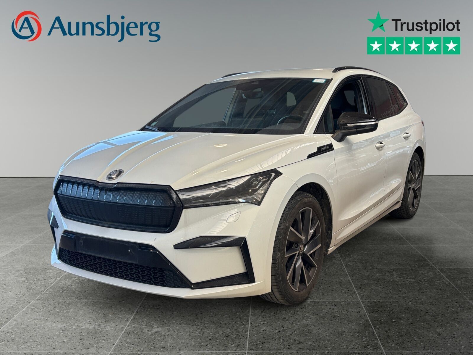 Hvid Skoda Enyaq fra 2022