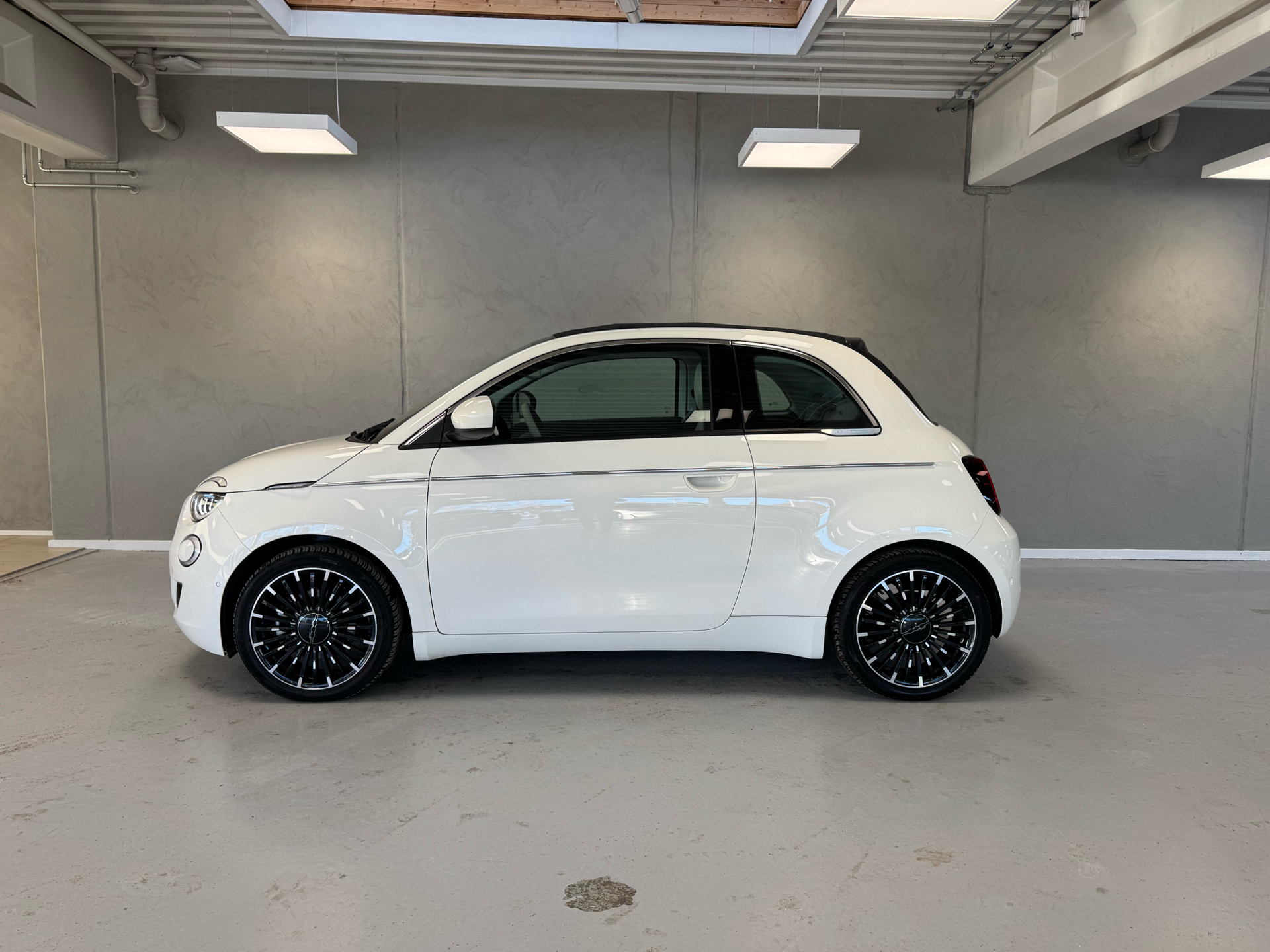 Fiat 500e EL La Prima 118HK Cabr. Aut.