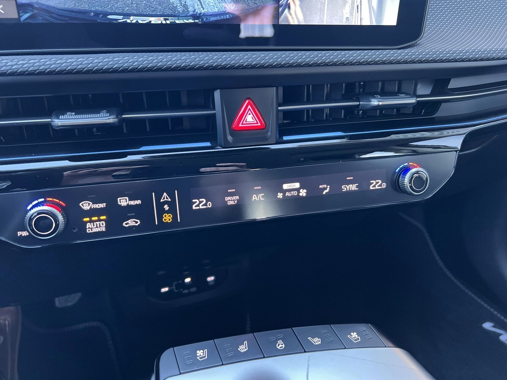 Hvid Kia EV6 fra 2025