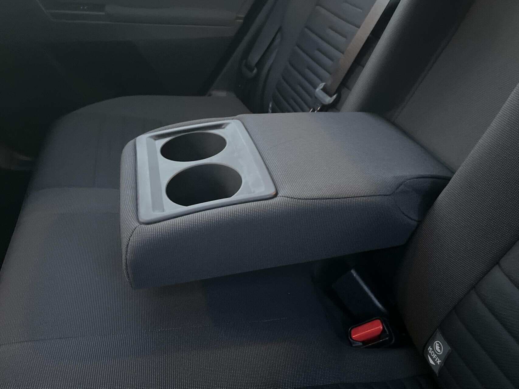 Hvid Toyota Auris fra 2016