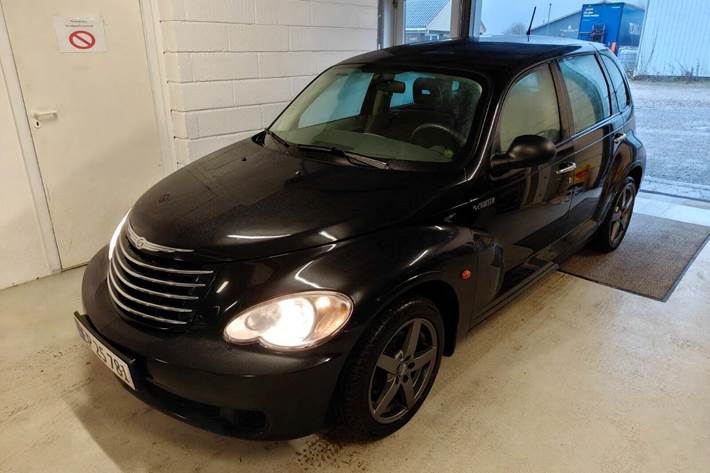 Gul Chrysler PT Cruiser fra 2007 set udefra