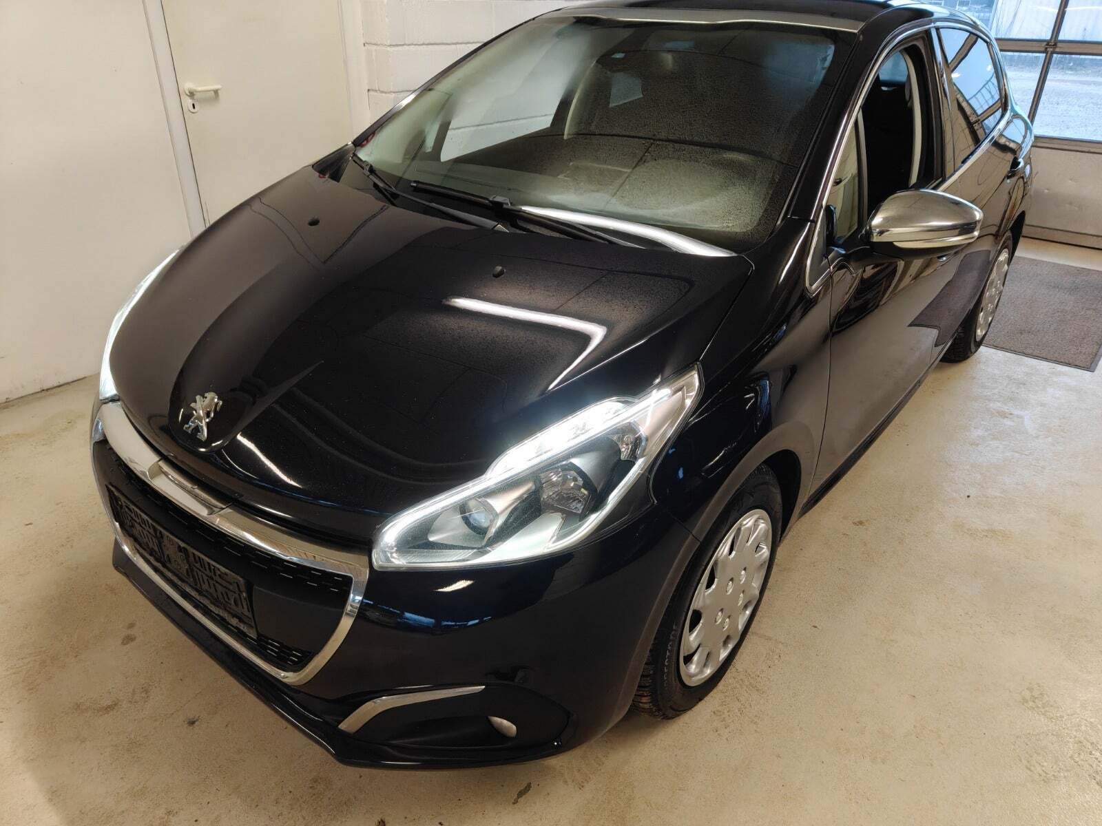 Peugeot 208 1,6 BlueHDi 100 Allure Sky