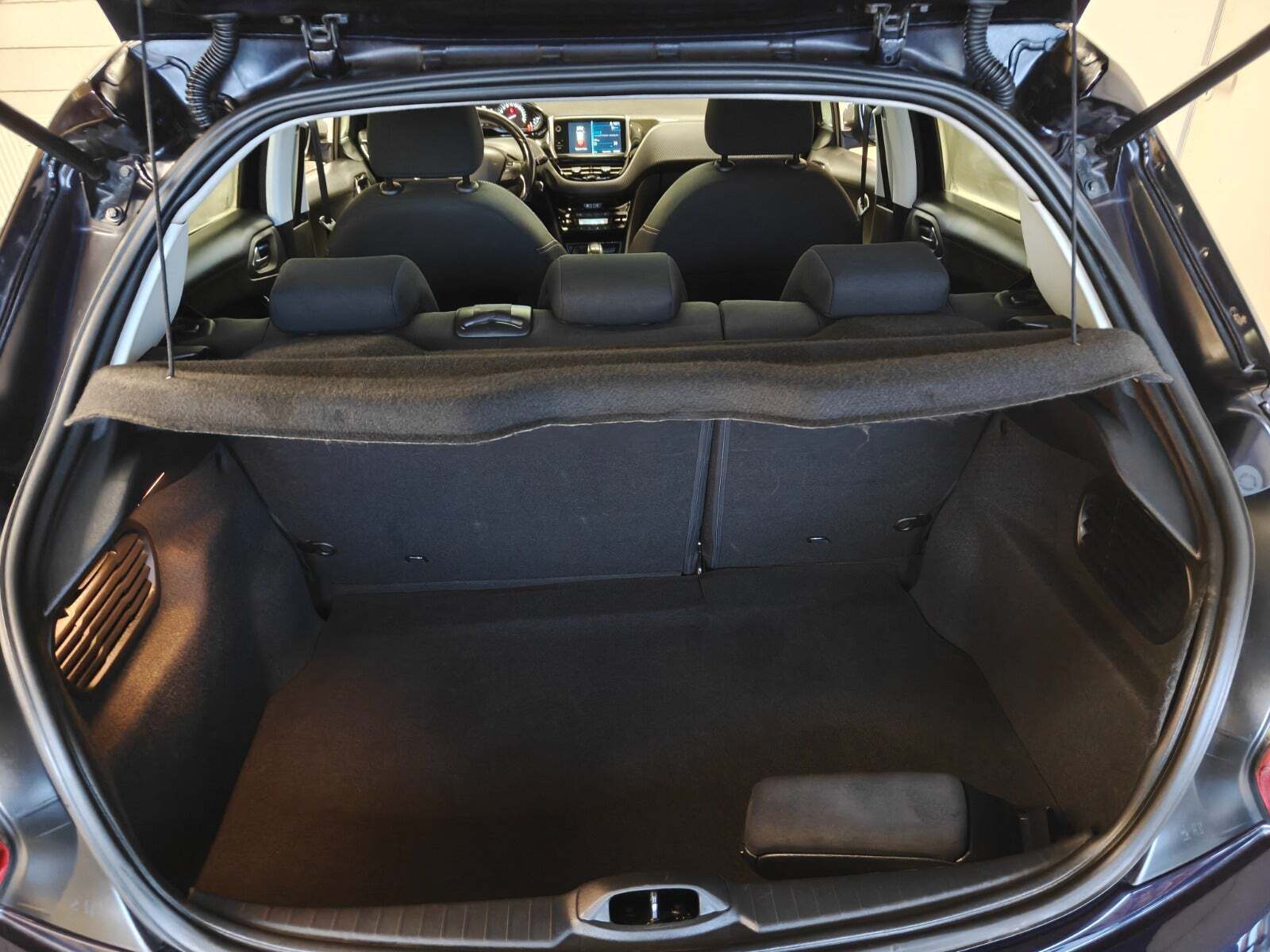 Peugeot 208 1,6 BlueHDi 100 Allure Sky