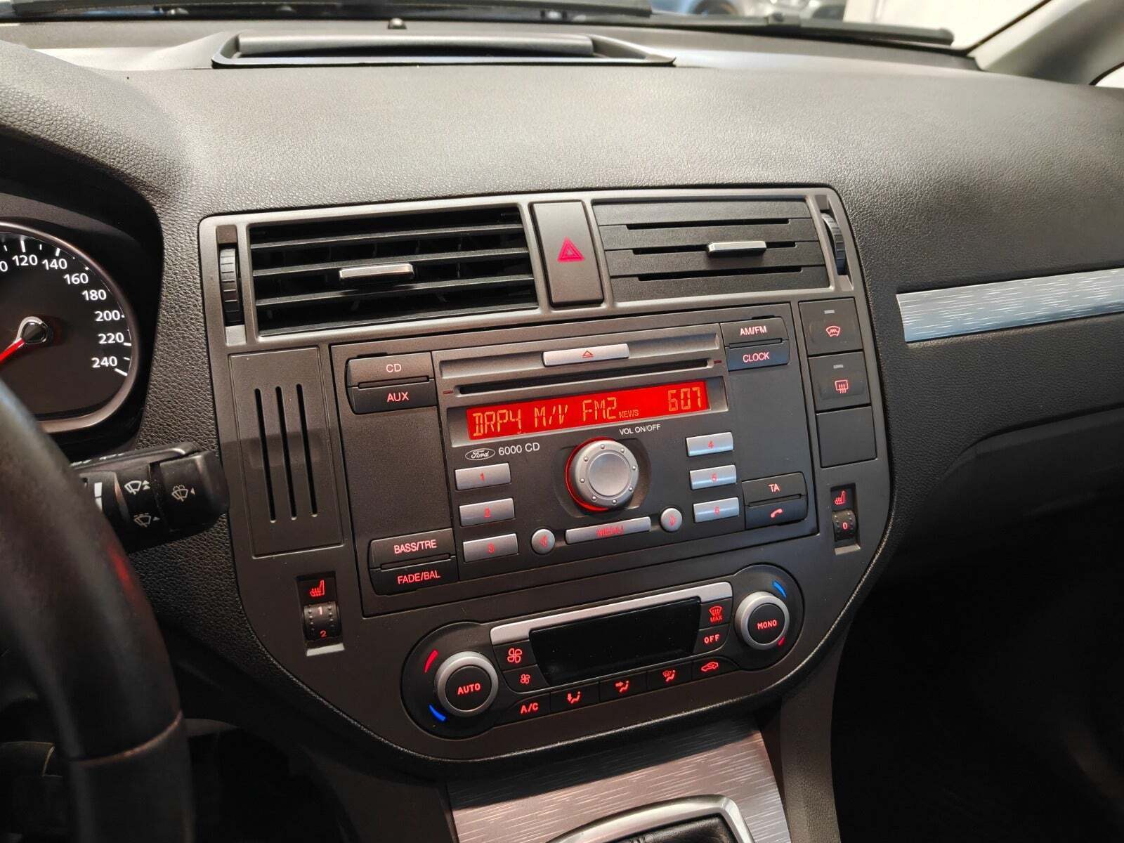 Gul Ford C-MAX fra 2009