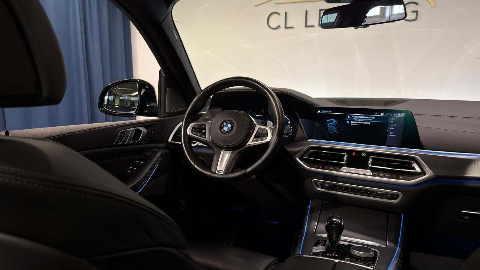 Sort BMW X5 fra 2021