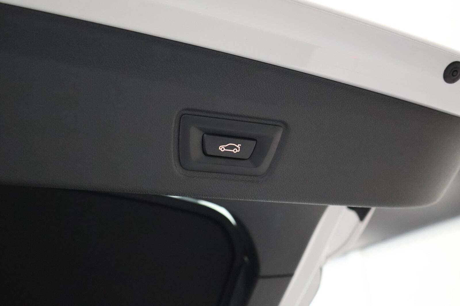 Hvid BMW i4 fra 2022