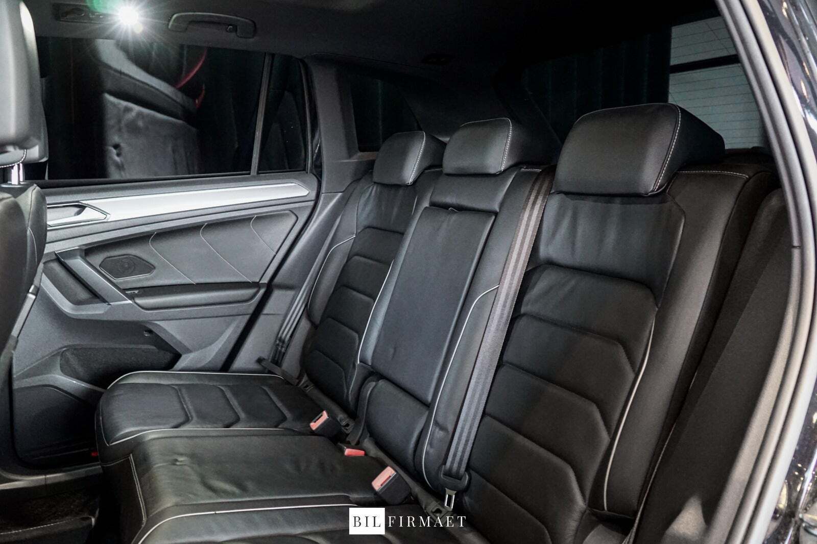 Sort VW Tiguan fra 2016