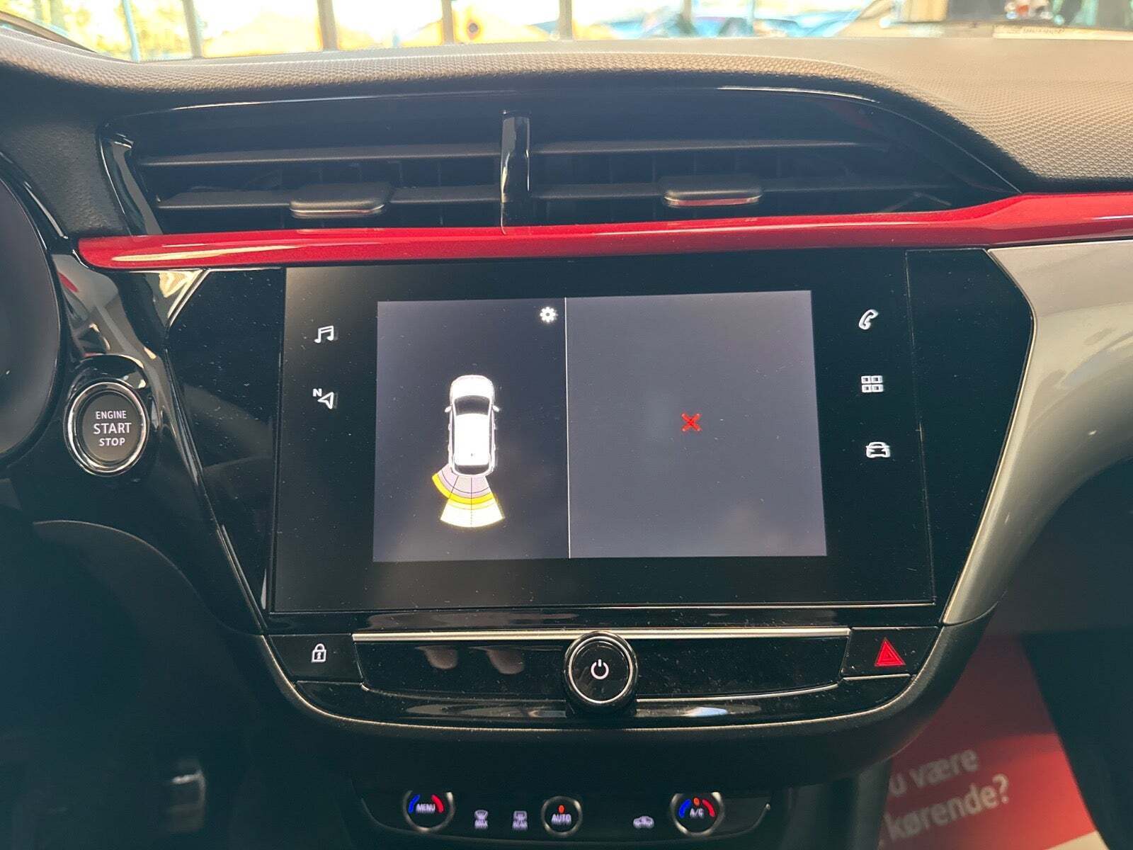 Hvid Opel Corsa-e fra 2023