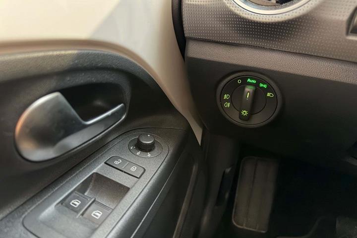 Hvid Skoda Citigo-e fra 2021