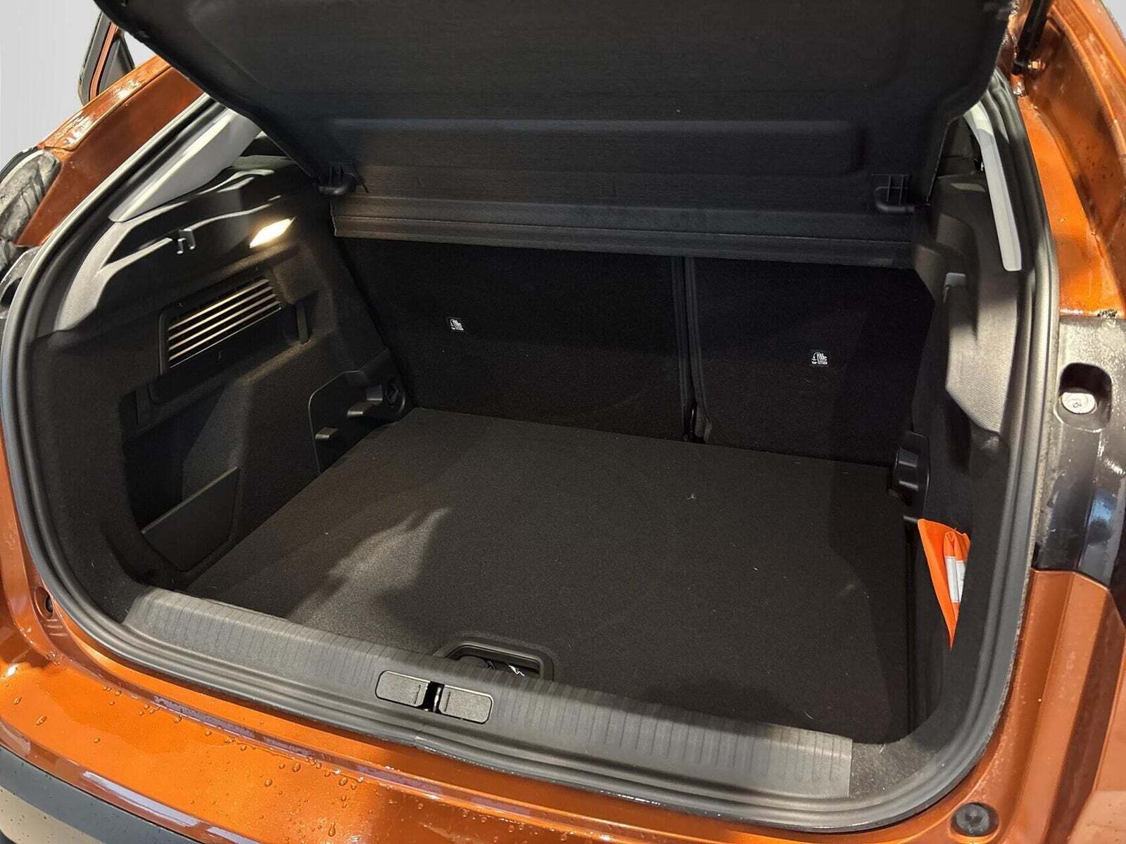 Orange Citroën ë-C4 fra 2022