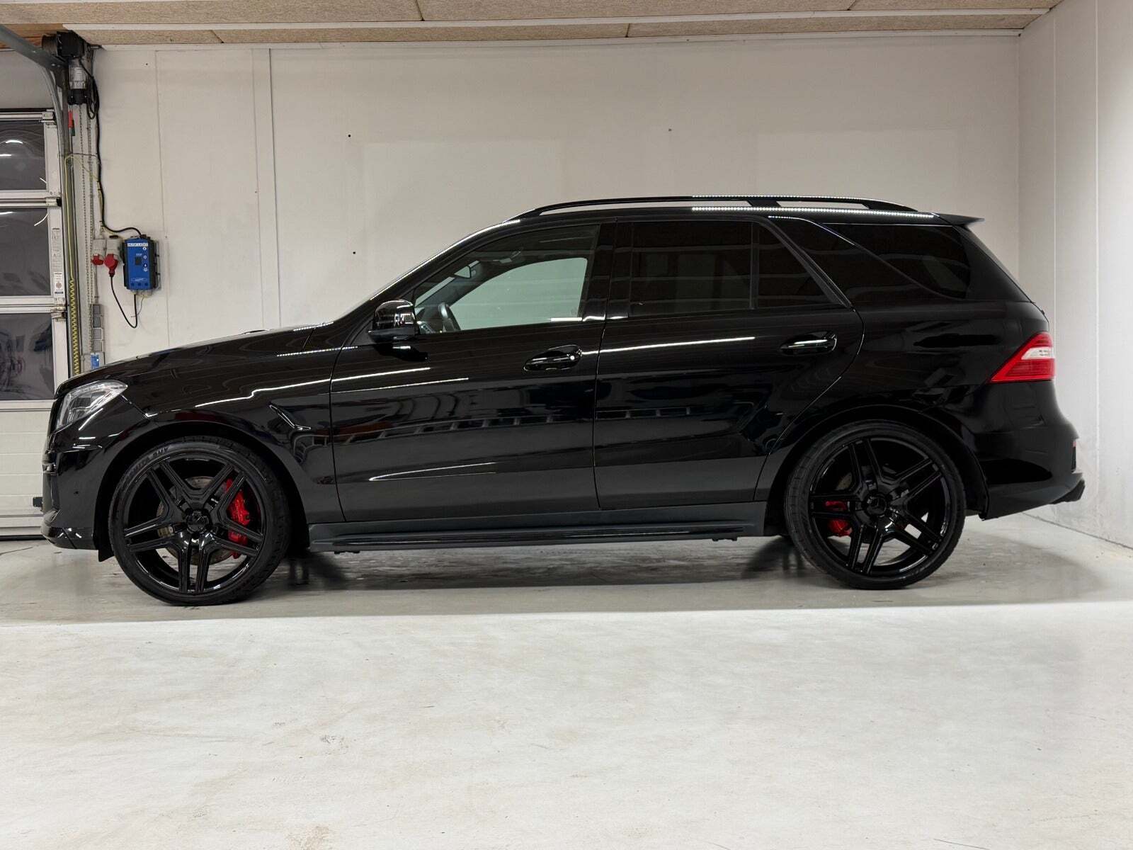 Mercedes ML63 5,5 AMG Performance aut. Van