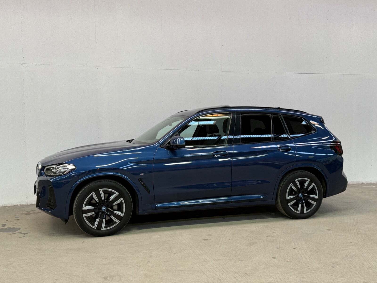 BMW iX3 Charged M-Sport