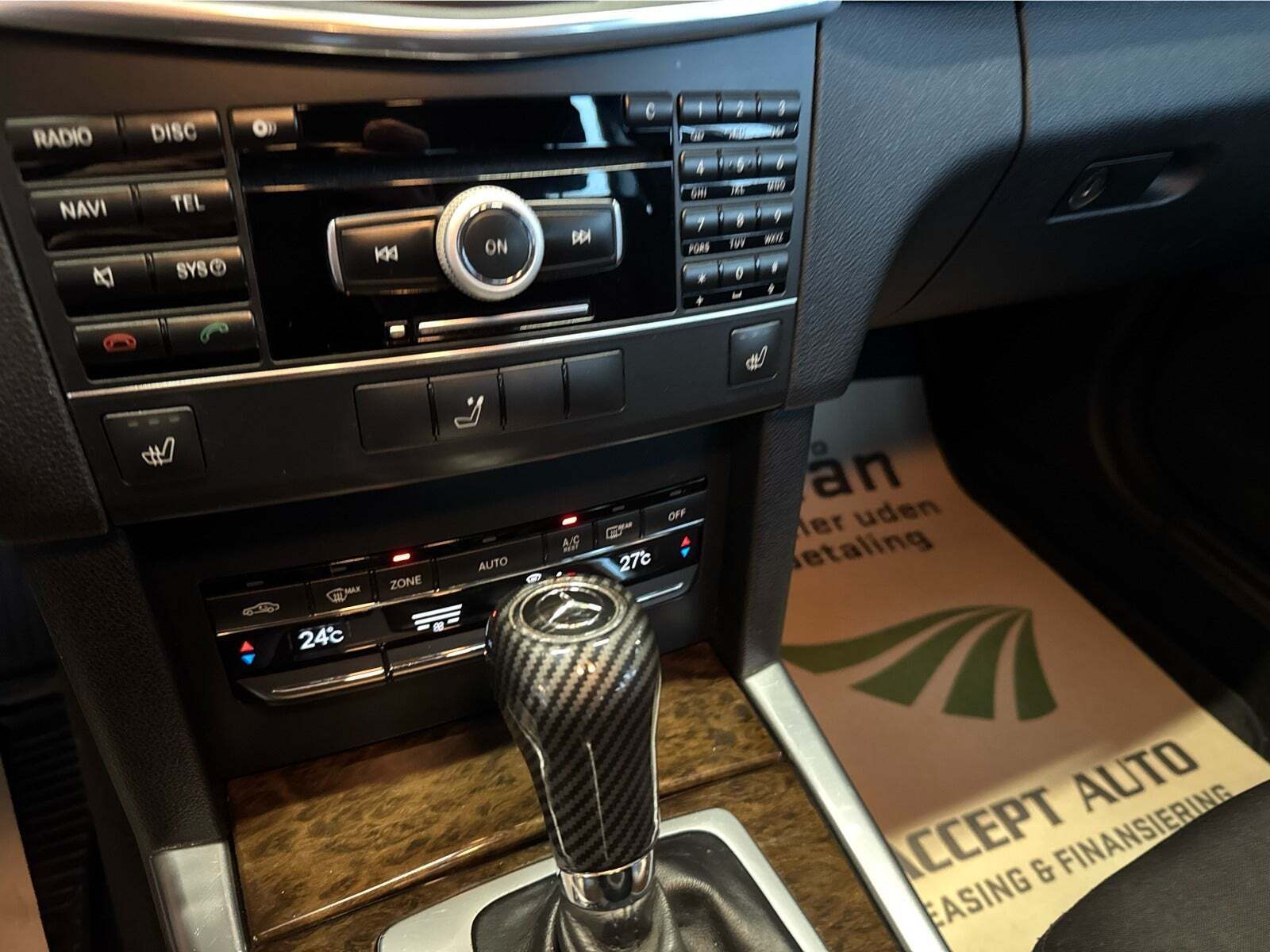 Grå Mercedes E250 fra 2011