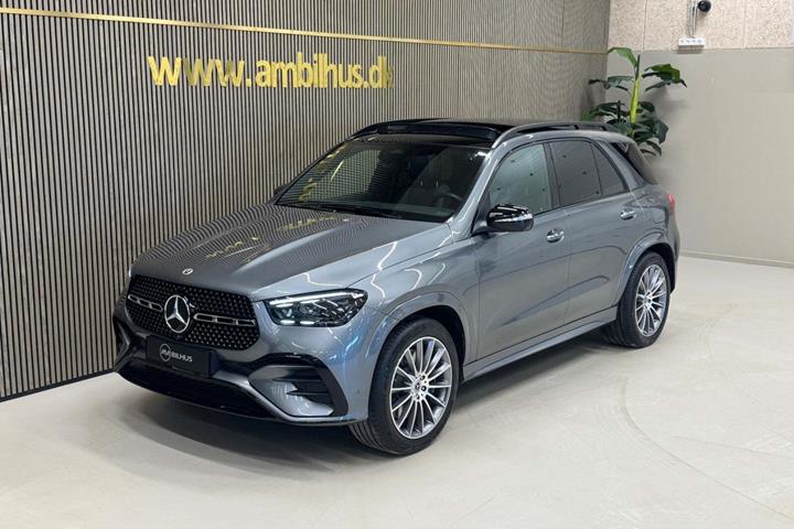 Grå Mercedes GLE350 de fra 2025
