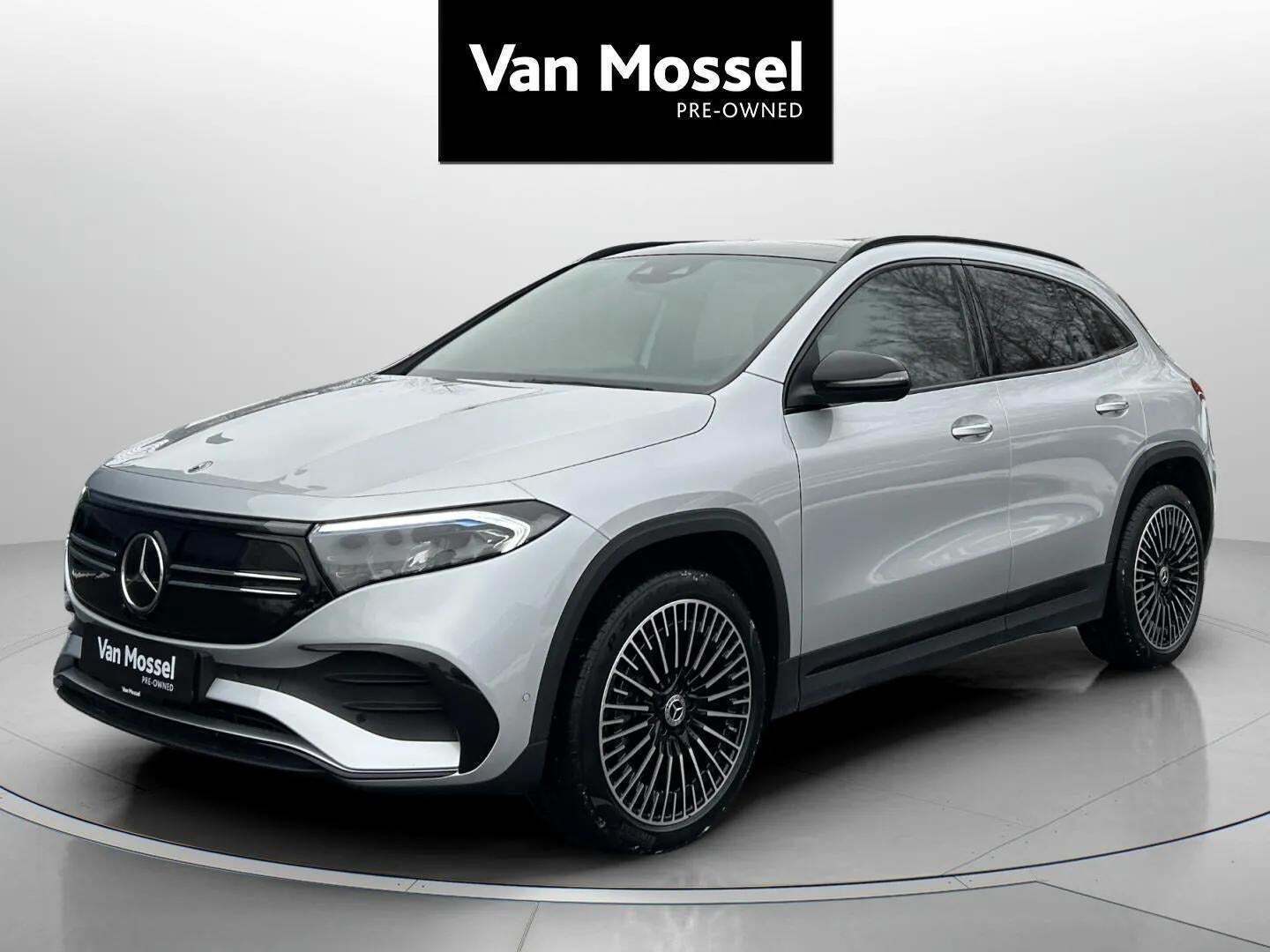 Sølv Mercedes EQA250+ fra 2023