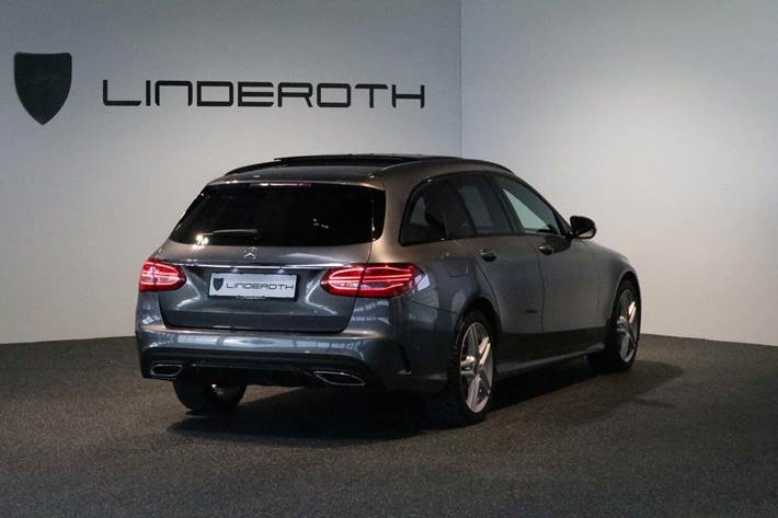 Grå Mercedes C220 d fra 2020