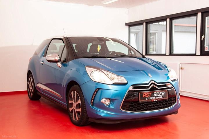 Blå Citroën DS3 fra 2012