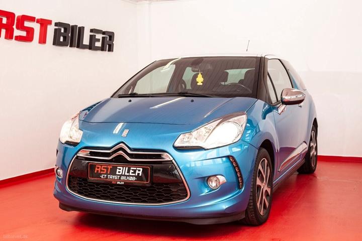 Blå Citroën DS3 fra 2012