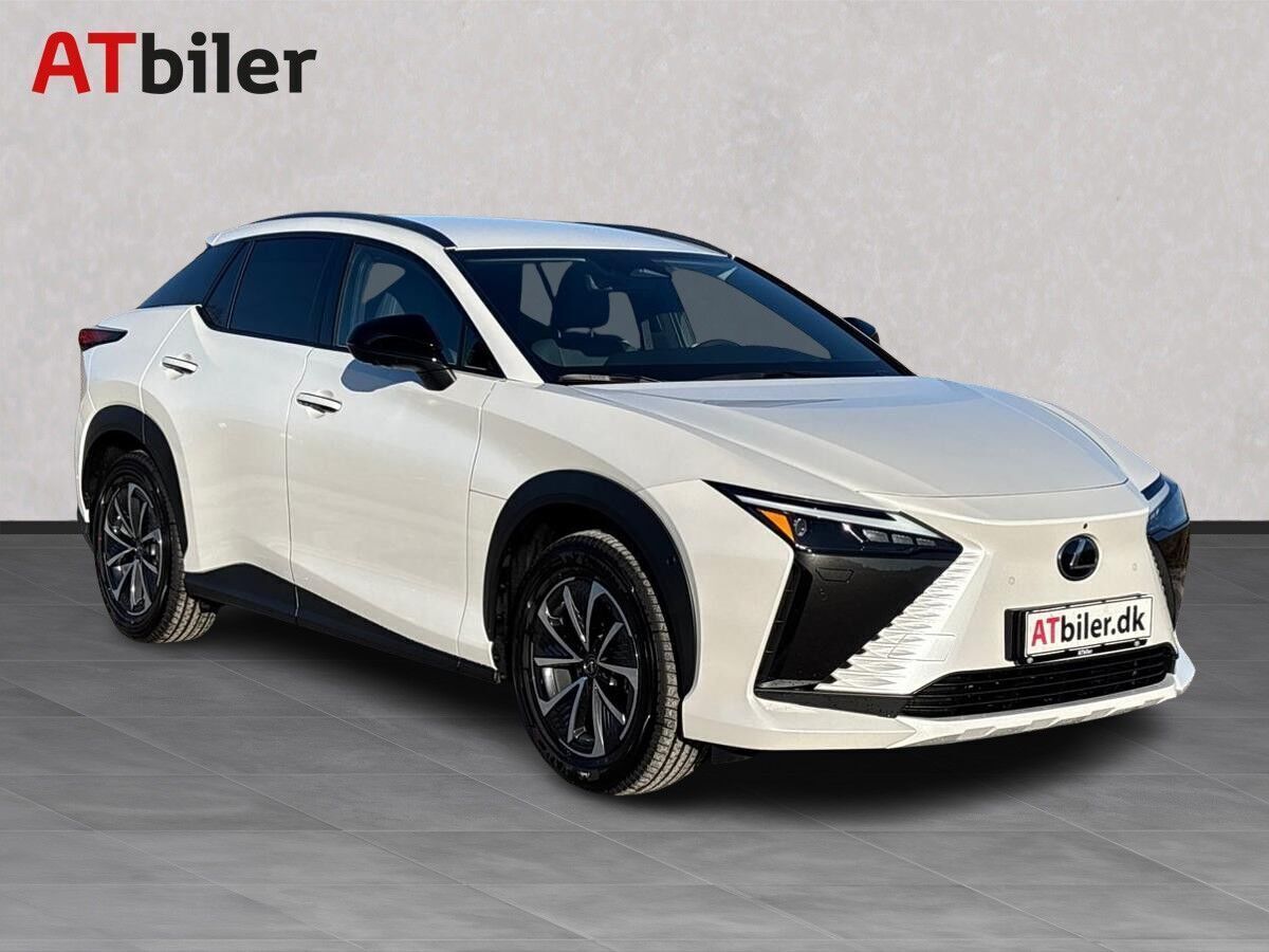 Hvid Lexus RZ fra 2025