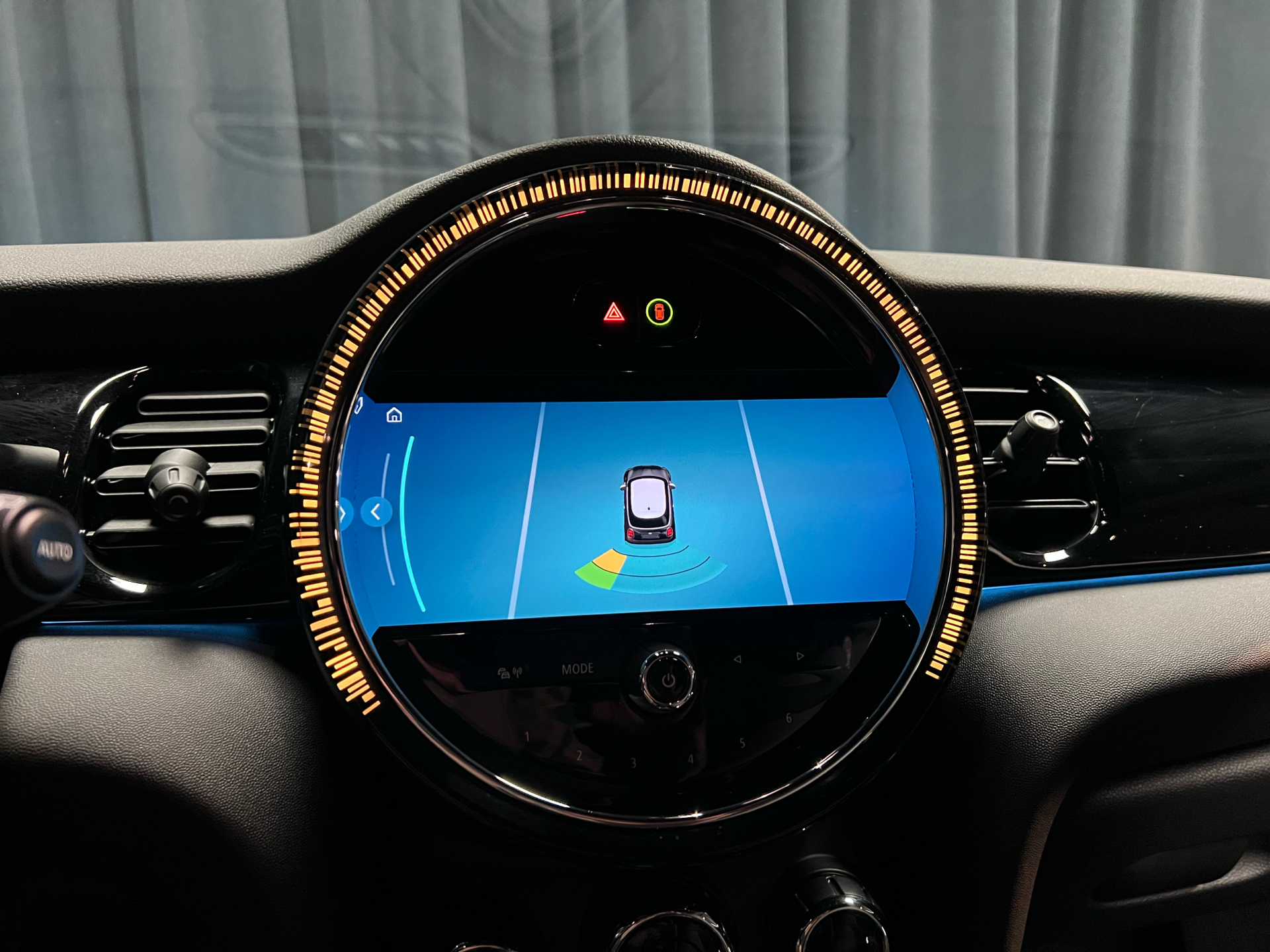 Hvid Mini Cooper fra 2022