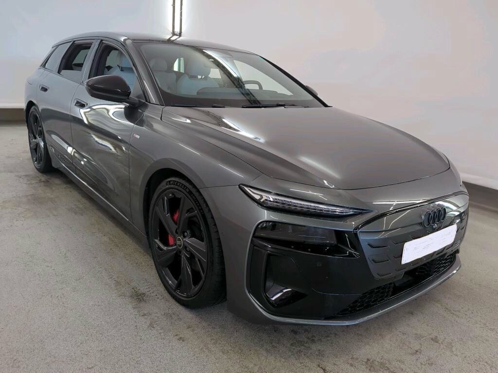 Grå Audi A6 fra 2025