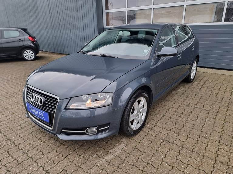 Audi A3 1,6 Sportback TDI DPF Ambition 105HK 5d