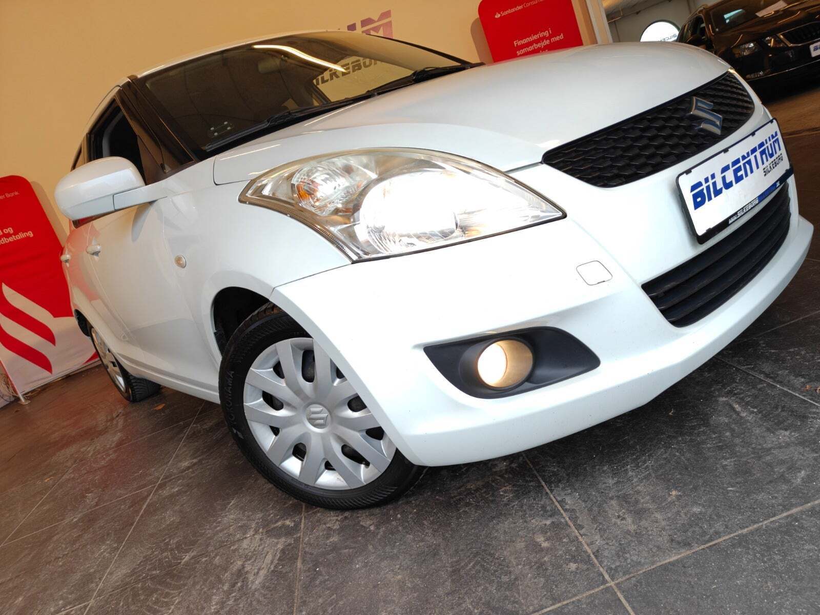 Hvid Suzuki Swift fra 2011