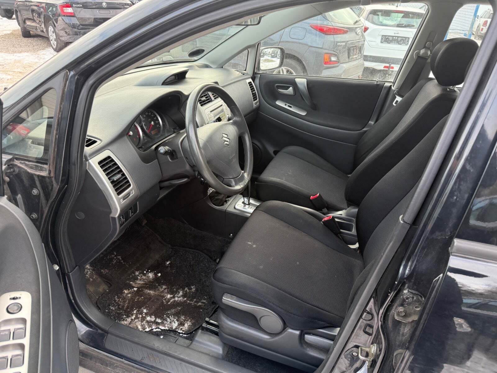 Suzuki Liana 1,6 GL aut.