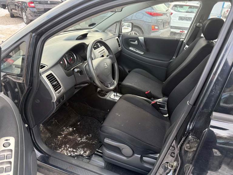 Suzuki Liana 1,6 GL aut.