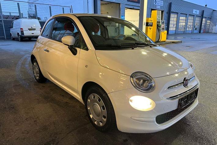 Hvid Fiat 500 fra 2015