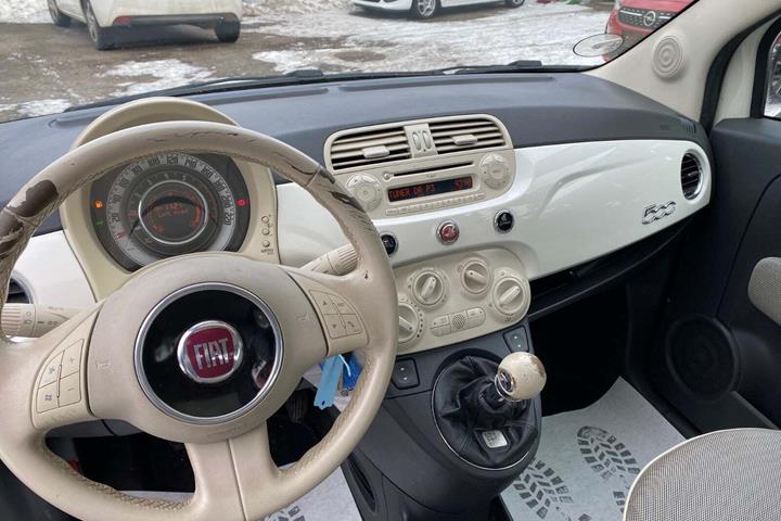 Hvid Fiat 500 fra 2008